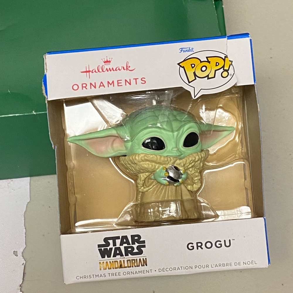 Funko Pop Star Wars Mandalorian Child Grogu Hanging Ornament